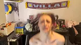 oh god i wet myself so bad... now im sittin in pee suckin this big cock like a total goth slut