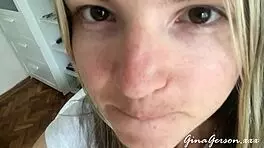 Tongue saliva throat fetish, wanna see this skinny blonde get wild? 😏