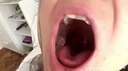 Tongue saliva throat fetish, wanna see this skinny blonde get wild? 😏