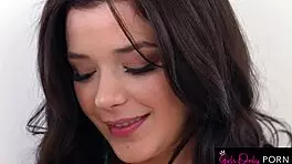 i licked liz jordan's shaved pussy in the dorm with a vibrator, it was so hottt