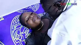 पेट्रिशिया फैमिली डॉक्टर से फक हुई ट्रीटमेंट पर, झुकी हुई वेट और हॉर्नी