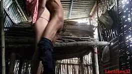 भाभी को आउटडोर्स वेबकैम पर असफक किया