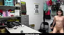 Shoplifter Teen Caught