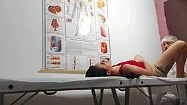 Gynecologist Puts Finger In Ass And Fucks Patient