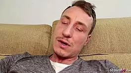 postbote fickt deutsche 18jr lullu wenn eltern weg sind