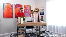 Teens learn female anatomy with blowjobs and hardcore action 😏📚