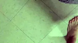 me cojo a mi cita de tinder con creampie bent over vibrator cum in restaurant