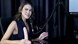 O uber jerked off and she squirted good, presents the pajama talk and the service she does - reh queen sheer red