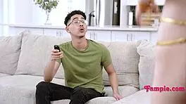 my stepsisters dress up as princess leia to seduce me, they blow and fuck rough