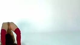 anna ocean, hot gymnast, stretches pussy in gym with small tits 😘🏋️‍♀️