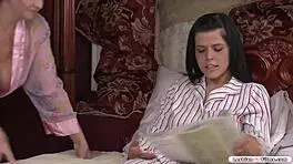 Stepmom Licks And Fingers Her Stepteen