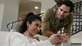 Latin teen facesits aur new stepdad ko deepthroat fucks