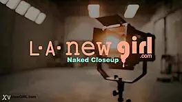 Sophisticated stunner shows her sexy body