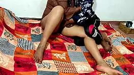 बोल्डली ब्यूटीफुल इंडियन मिल्फ चूत और गैंड हार्ड फक