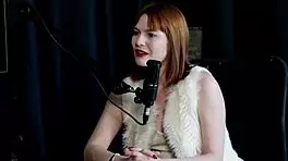 Sexologist DISCUSSES tantric sex differences and FINGER technique - Reh Queen Sheer Red