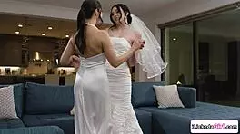 Busty Babe Tribbing With Milf Girlfriend