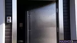 Dirty big ass latina Carmen Caliente pleases big dick stranger after massage 😏