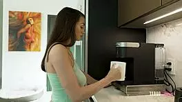 Hey, this hot teen stepdaughter is always craving sex with her stepdad! 😏