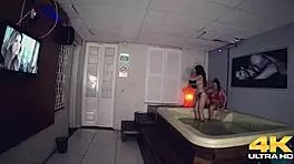 Rolê Na Sauna Do Sexo Com Big Cock Blowjob And Monster Cock Tits Action
