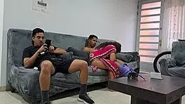 नालास दो मजेदार लंड चूस रही गीली चाटों से