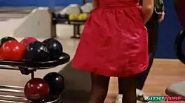 im a cute french girl bent over lookin for cocks at the bowlin alley wantin muff divin and cumshots