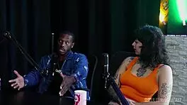 Compilados do hyoran carvalho watch on sheer red?