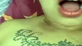 dana barzagli en rica masturbación con dildo