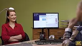 Loan4k Isabella Le Da A Su Vagina Afeitada Por Follar Para Obtener Un Gran Préstamo