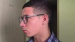 Intensely fucking muscular friend and bodybuilder in bedroom threesome with rough anal and squirting