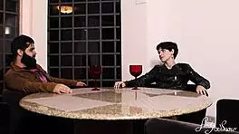 Ex Ator Porno de Pau Mole Que Adora Tentar Dar Golpe nos Outros Descobriu Que Nao E Uma Mente Brilhante e Sim Um Testa Oleosa