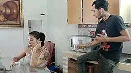 Ayudo Al Cachondo Sacar Toda Su Leche Cum in Mouth