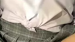 Modelo argentina ninfomana abriendo las piernas a su jefe de practicas