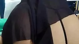 Nalgona En Lenceria Me Da Unos Sentones Deliciosos-Clip