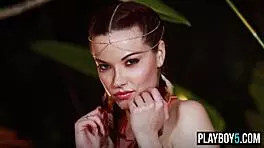 Big natural boobs teen model showcases luscious curves in softcore photoshoot