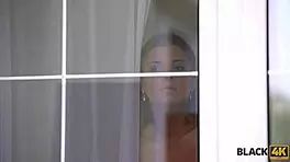 Babe chrissy fox craves that huge black cock