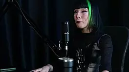 Blonde teen loses virginity in mother's bed after leaked video