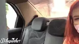 Novinha Masturba No Uber E Dá Cuzinho No Final