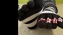 foot worship - sexy feet and butts