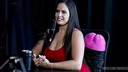 Compilados Da Burguesa No Swing Cast Com Tifany Rocha E Raphaela Savanah - Parte 1 Watch On Sheer Red