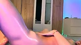 amazing cute amateur performs naked oil show on webcam