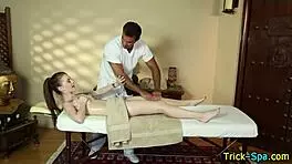 amateur babe back rubbed