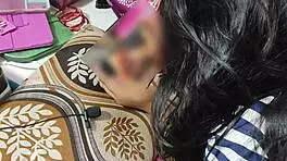 The Indian hot beautiful girl engages in pussyfucking sex with the teen