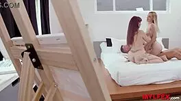 Mylfex - Mommy Knows How To Cheer Her Artist Babe