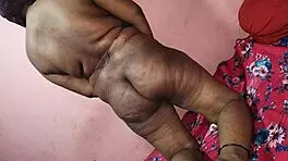 how does a sexy wife teach sex?