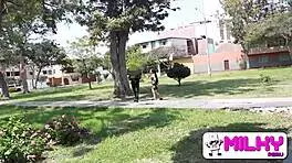 Peruana Cachonda Discute Con Su Enamorado En El Parque Me Muestra Sus Fotos Y Termino Reventando Su Pussy