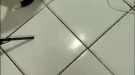 The Choice: Two Reais or a Mysterious Blowjob Leading to Facial