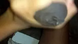 Mulher Casada Infiel É Pega Chupando Quando Está Sozinha Em Casa, Seu Marido Descobre A Traição Na Praia.