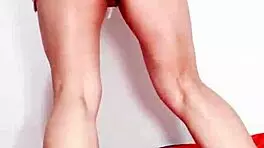 Oh, that giant cameltoe in leggings!