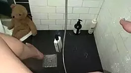 Masturbate that tight pussy in the shower, you sexy Arab escort!