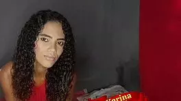 Estava sozinha de bobeira resolvi me divertir com meu golfinho que delicia gozei gostoso